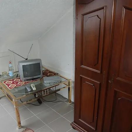 Gastehaus Holzheim Гостевой дом *