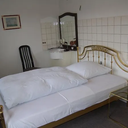Гостевой дом Gastehaus Holzheim