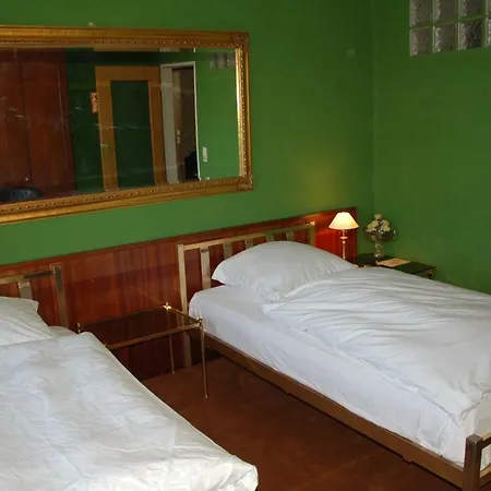 Гостевой дом Gastehaus Holzheim *